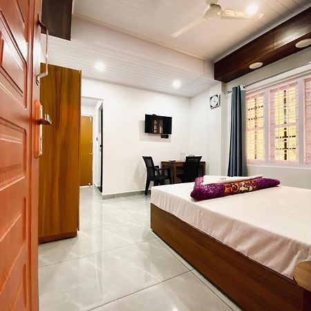 Drizzle Valley Cottage Munnar Bagian luar foto