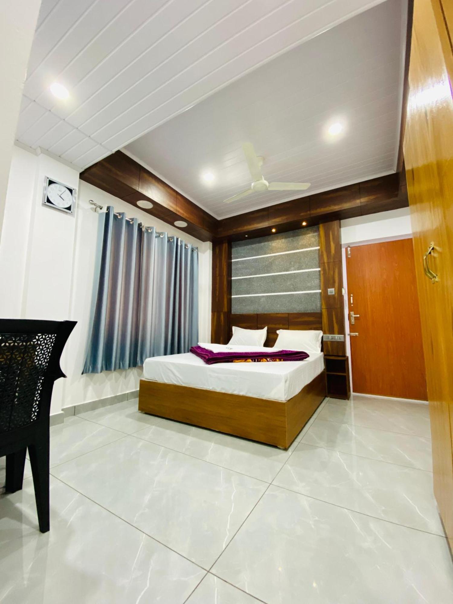Drizzle Valley Cottage Munnar Bagian luar foto